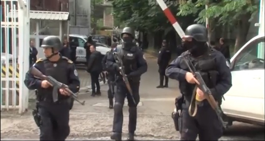 Upad ROSU na sever Kosova