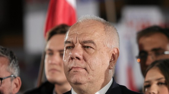 Jacek Sasi o unijnym SAFE. "Wstęp do wprowadzenia w Polsce euro"