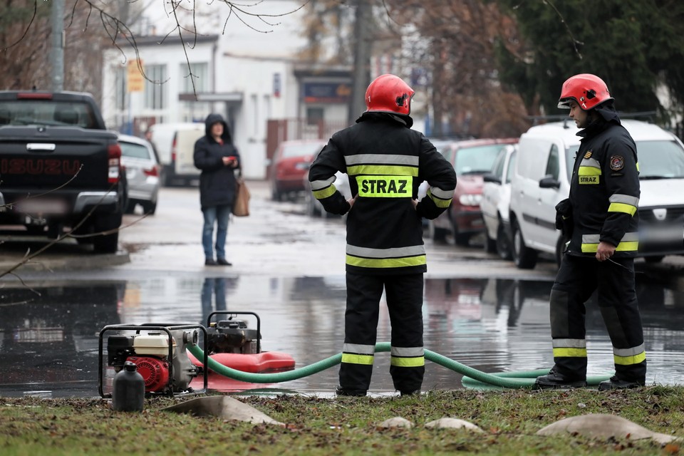 Wyciek substancji ropopochodnej w Warszawie