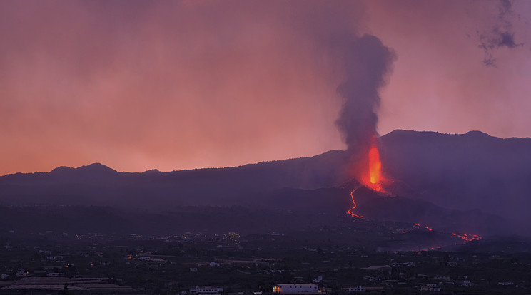 A vulkánkitörés már 513 épületet semmisített meg La Palma szigetén /Fotó: MTI/AP/Daniel Roca