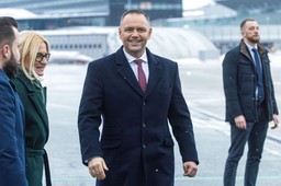 spór na linii nawrocki – tusk. polacy mają dość [sondaż]