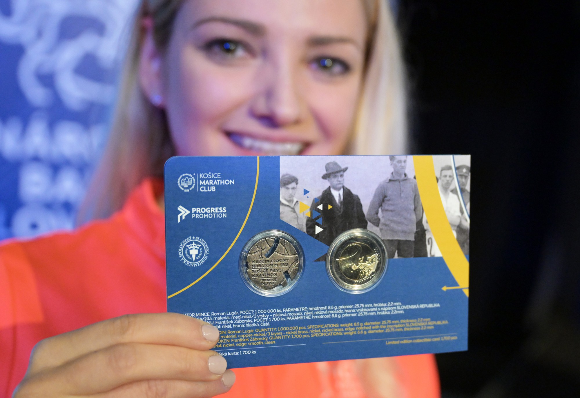 V Košiciach predstavili pamätnú euromincu a poštovú známku vydanú k 100. výročiu Medzinárodného maratónu mieru.