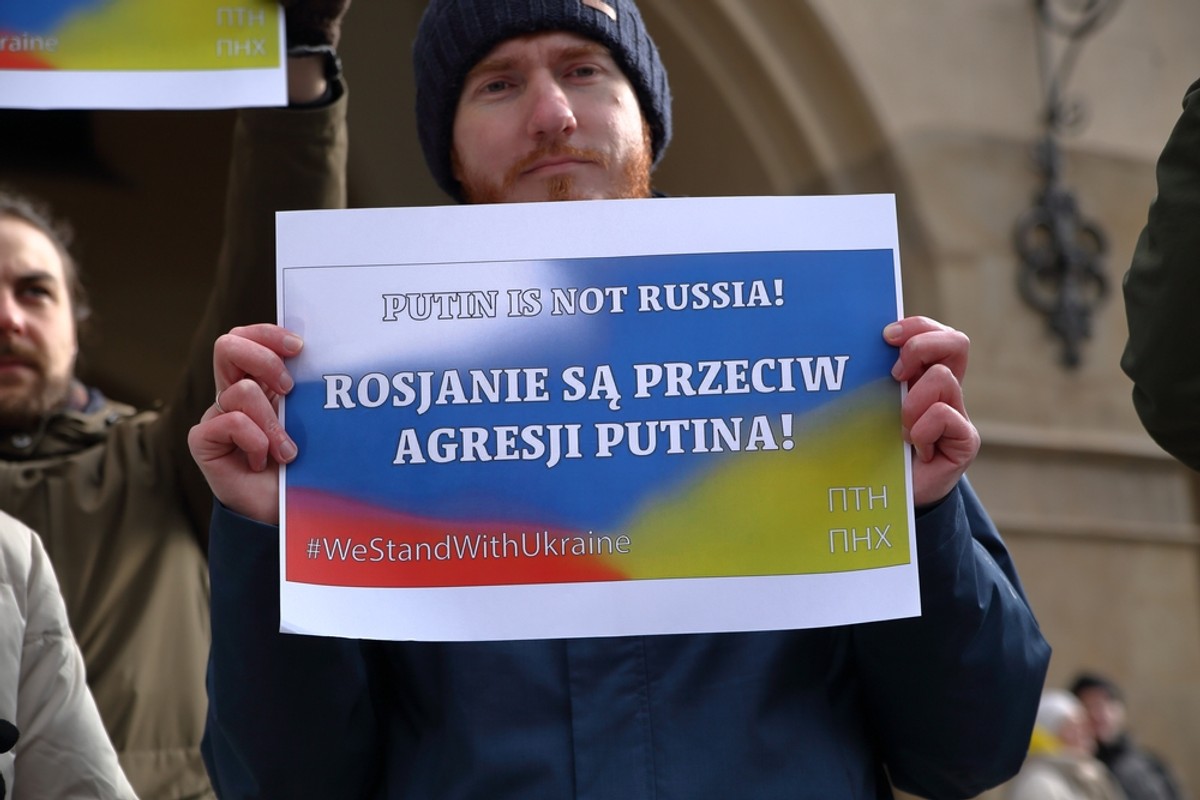 W pakiecie kłamstw, które promują propagandyści, pojawia się jedno wyjątkowo głupie: że Rosjanom żyje się dobrze