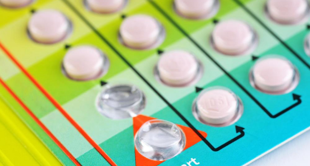 Tabletki antykoncepcyjne - działanie, rodzaje i skutki uboczne [WYJAŚNIAMY]