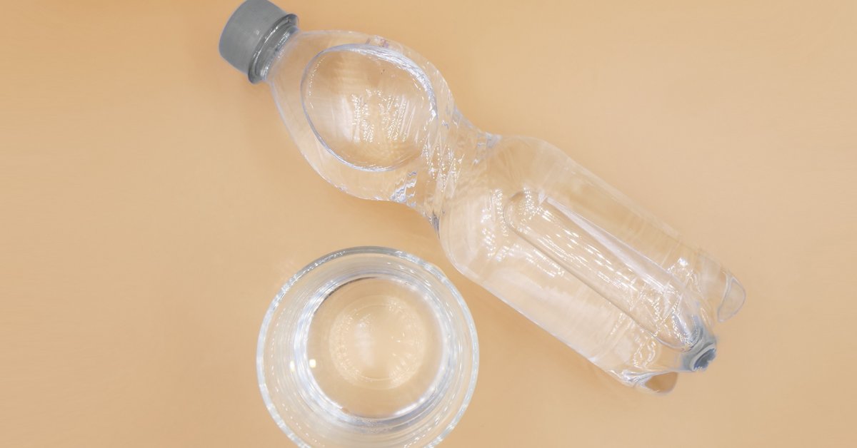Butelki plastikowe a zdrowie: prawda czy mit? Woda butelkowana vs woda z kranu