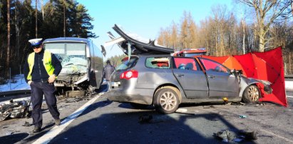 Wypadek autobusu z dziećmi. Są ofiary