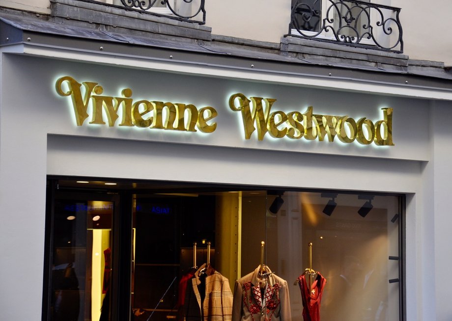 Na przykład butik Vivienne Westwood, brytyjskiej projektantki i bizneswoman