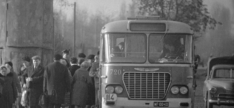 QUIZ pełen nostalgii. Życie czasów PRL. Pytanie nr 9 to niezła propaganda