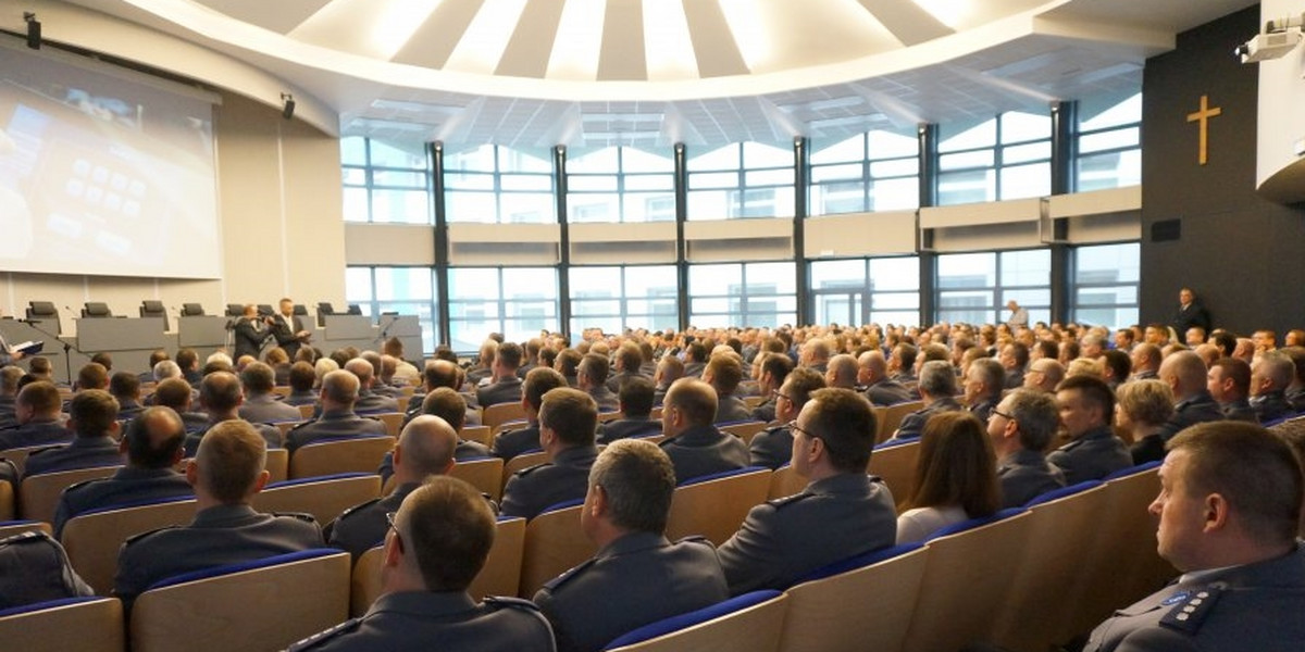 Nowa aula w komendzie