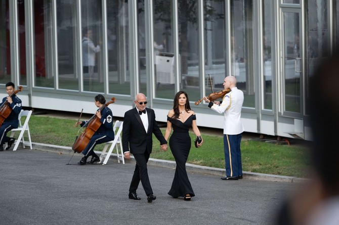 Džef Bezos i Loren Sančez