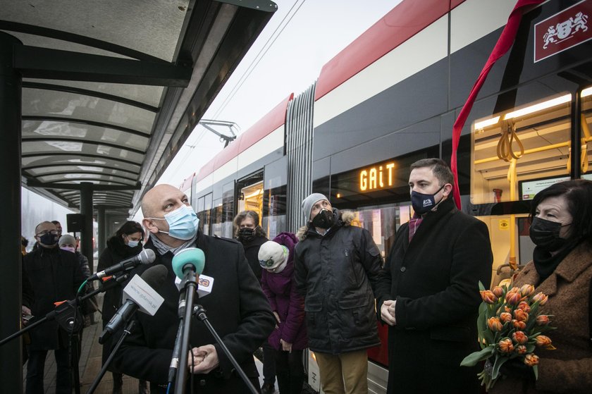 Uroczystość nadania imienia nowemu tramwajowi.