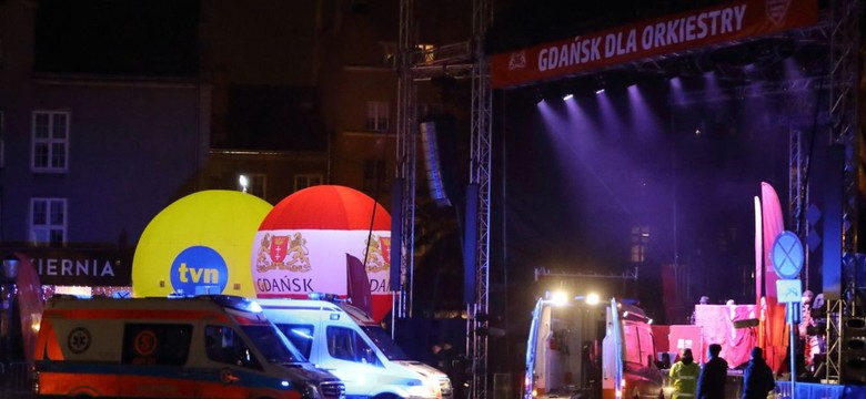 "Wydawało się, że ten człowiek śpiewa. Dopiero potem zobaczyliśmy nóż". Relacje świadków ataku na Adamowicza