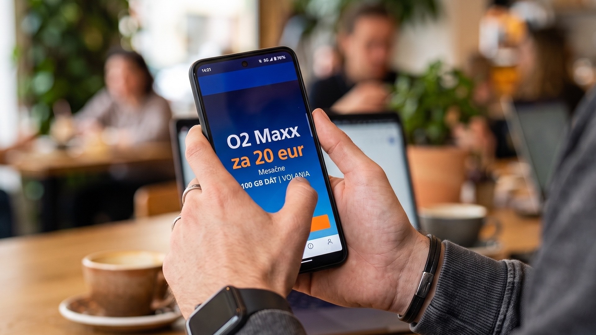 O2 má nový paušál pre mladých. Za 20 eur ponúka 100 GB dát aj Netflix v cene