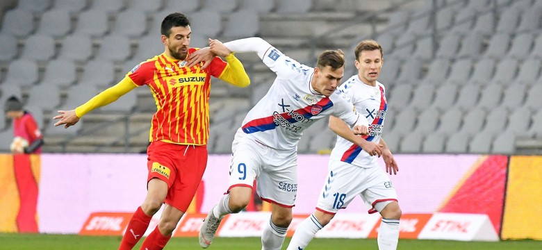 Ekstraklasa: Bramka samobójcza ustawiła mecz. Korona pokonała Raków