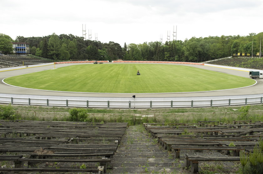 Wkrótce ruszy remont trybun stadionu na poznańskim Gołęcinie