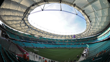 Zapadł się dach stadionu w Salvador de Bahia