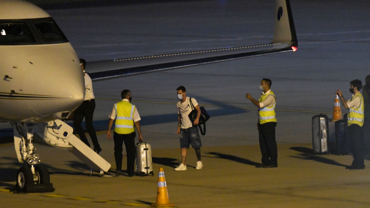 Argentyna. Leo Messi przez alarm bombowy utknął na lotnisku 