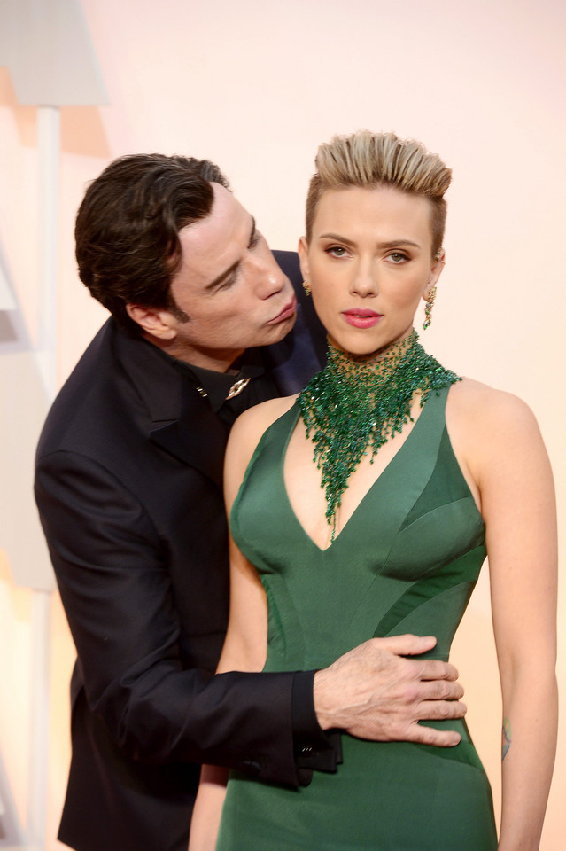 Scarlett Johansson i John Travolta