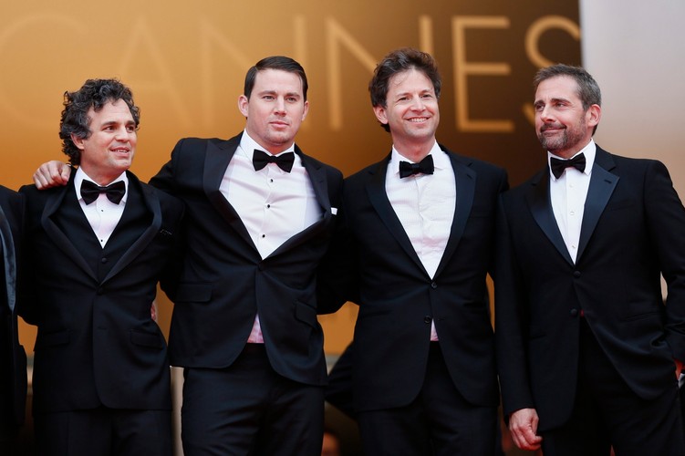 Mark Ruffalo, Channing Tatum, reżyser Bennett Miller i Steve Carell w Cannes