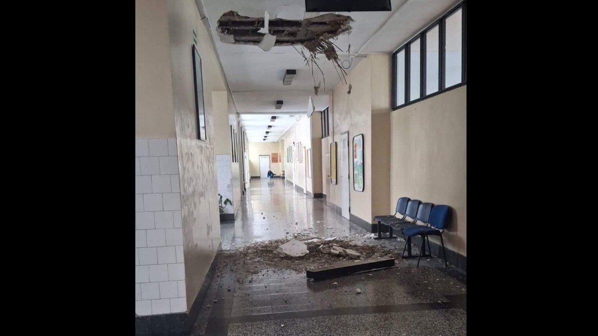 Obrušio se deo plafona OŠ "Veselin Masleša" u Beogradu