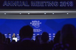 Niska frekwencja na szczycie w Davos