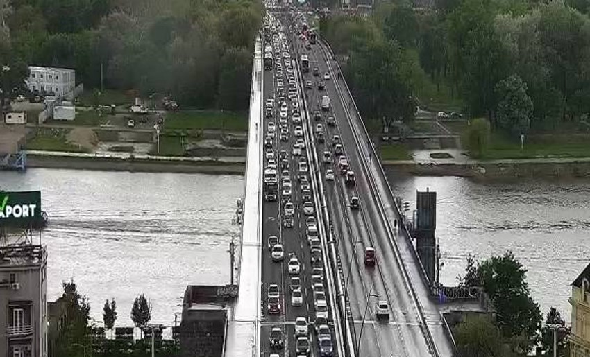 Gužva na Brankovom mostu