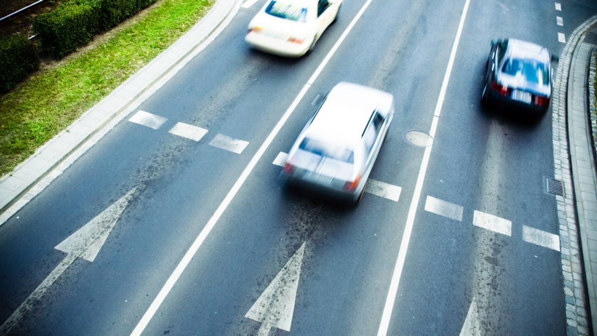 Jeszcze w tym roku ma się rozpocząć rozbudowa drogi wojewódzkiej nr 214 na odcinku Łeba - Białogard oraz budowa obwodnicy Wicka w powiecie lęborskim. Drogi o łącznej długości ponad 13 km mają być oddane do użytku w czerwcu 2018 roku.