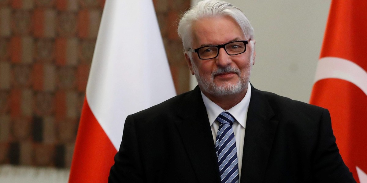 Waszczykowski błaga Polaków. Wracajcie, ale nie wszyscy