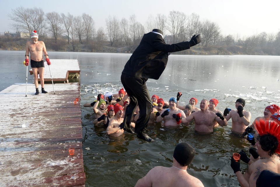 Noworoczna kąpiel morsów