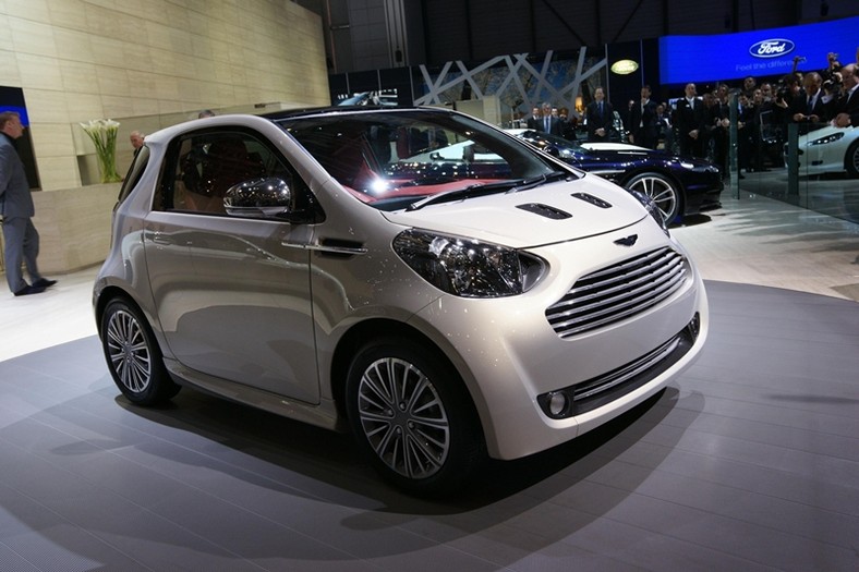 Aston Martin Cygnet – stawmy czoła temu dziwadłu