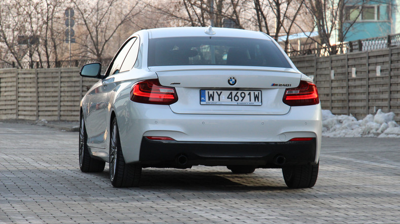 BMW M240i xDrive Coupe