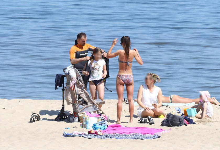 Marta Kaczyńska z byłym mężem na plaży