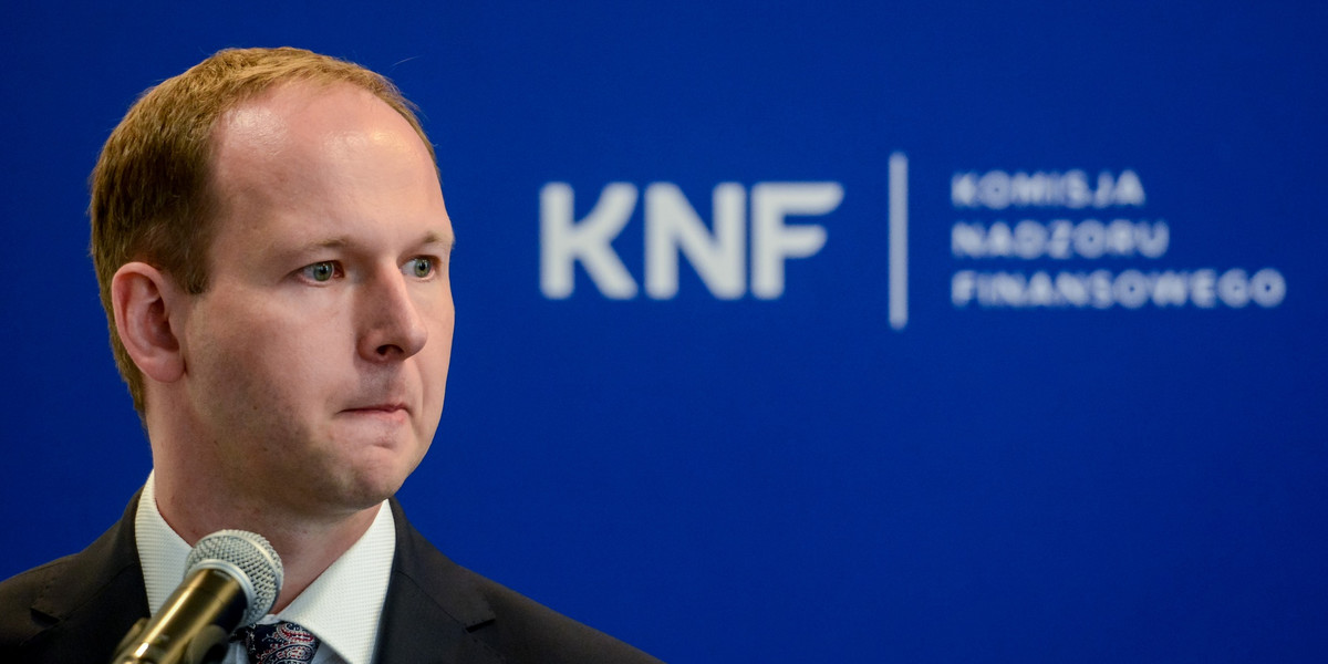 Bez wniosku o podjęcie kontroli zakończyło się trwające od listopada 2018 r. przedkontrolne sprawdzanie oświadczeń majątkowych b. szefa KNF Marka Chrzanowskiego.