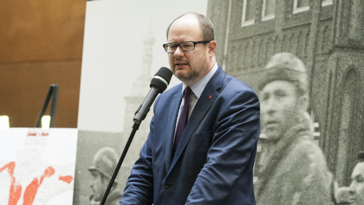 – Przykro mi, że urzędnicy ministerialni traktują kulturę jak pole bitwy politycznej – mówi prezydent Paweł Adamowicz, komentując wczorajszą decyzję ministra Piotra Glińskiego o połączeniu Muzeum II Wojny Światowej oraz Muzeum Westerplatte i Wojny 1939. – Ta decyzja jest wadliwa i prawnie, i podlega zaskarżeniu do sądu administracyjnego – wtóruje prof. Paweł Machcewicz, obecny dyrektor MIIWŚ. Głos w całej sprawie zabrali też lokalni politycy PO i Nowoczesnej.