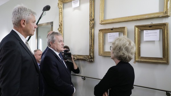 W przypadku setek tysięcy obiektów utraconych przez Polskę w wyniku II wojny światowej ślad prowadzi do Rosji - mówi minister kultury Piotr Gliński