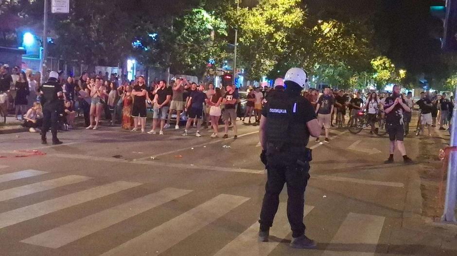 Žandarmerija u Novom Sadu razbija blokade