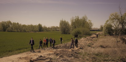 Choroba wybija miliony ptaków na polskich fermach. Tak chcieli się ich pozbyć. Interweniowała policja