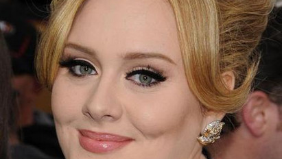 Adele szerint pluszkilóinak köszönheti sikerét