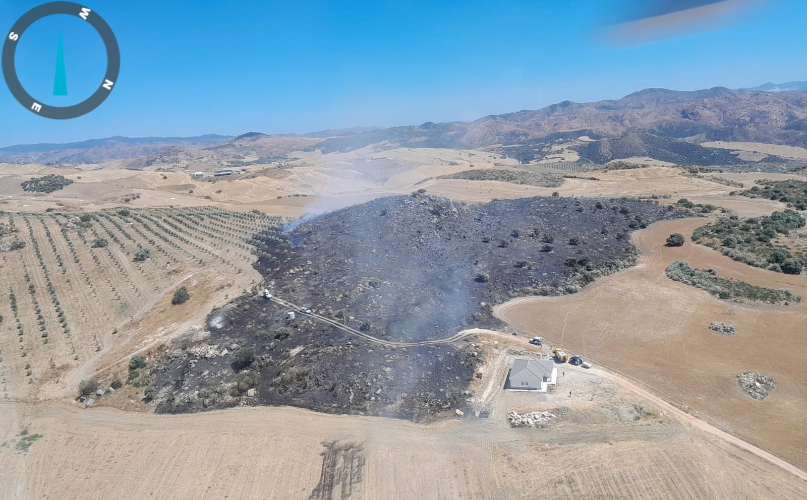 Incendio La Joya controlado: Bomberos extinguen fuego