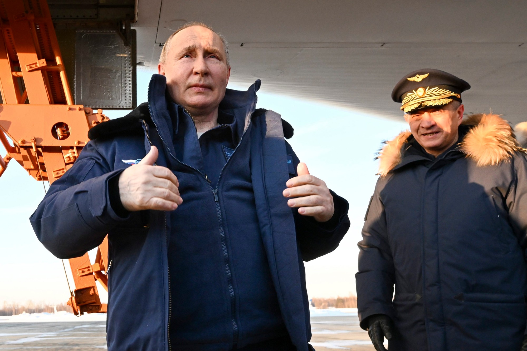 Ruský prezident Vladimír Putin absolvoval cvičný let nadzvukovým strategickým bombardérom.