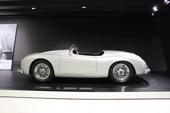 Porsche 356 America Roadster - 1953 rok