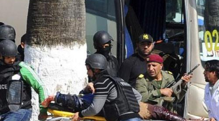 Az Iszlám Állam gyilkolt Tunéziában!