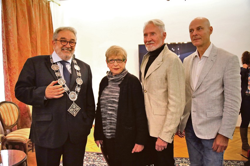 Rektor Univerziteta umetnosti Zoran Erić, Bojana Makavejev, Miodrag Tabački i Miloš Pavlović, dekan FDU