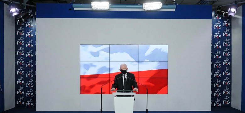 Jarosław Kaczyński ponownie prezesem PiS. 18 osób było przeciw