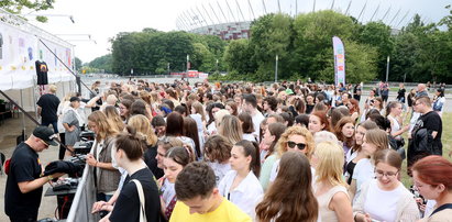 To, co wyczyniają fanki przed koncertem Harry'ego Stylesa w Warszawie, jest nie do uwierzenia! FOTO