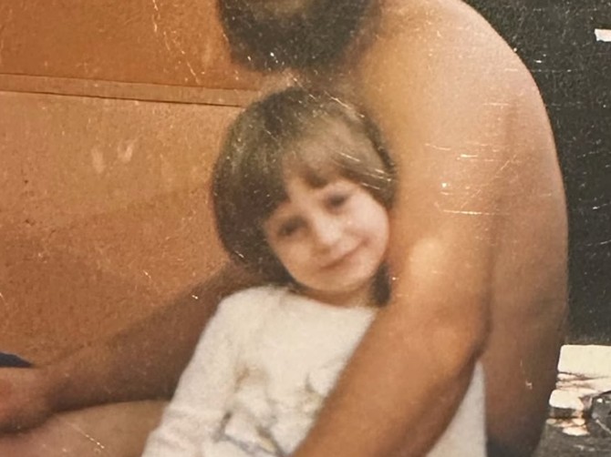 Rođena je u Osijeku, odrasla u Somboru, bila najveći ponos Srbije, a onda preko noći nestala