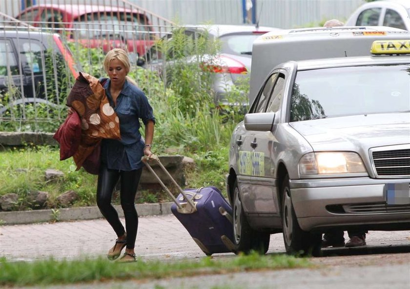 Doda opiekuje się Nergalem w szpitalu