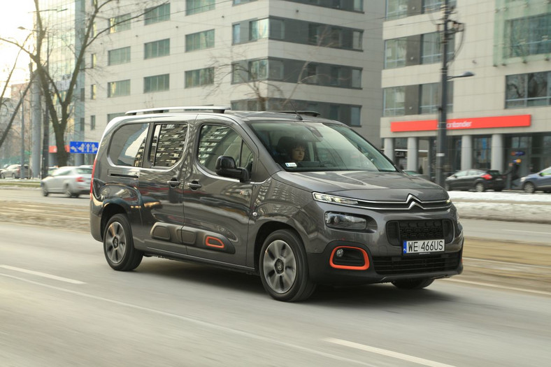 Citroën Berlingo vs Peugeot Rifter - dlaczego Peugeot jest lepszy?