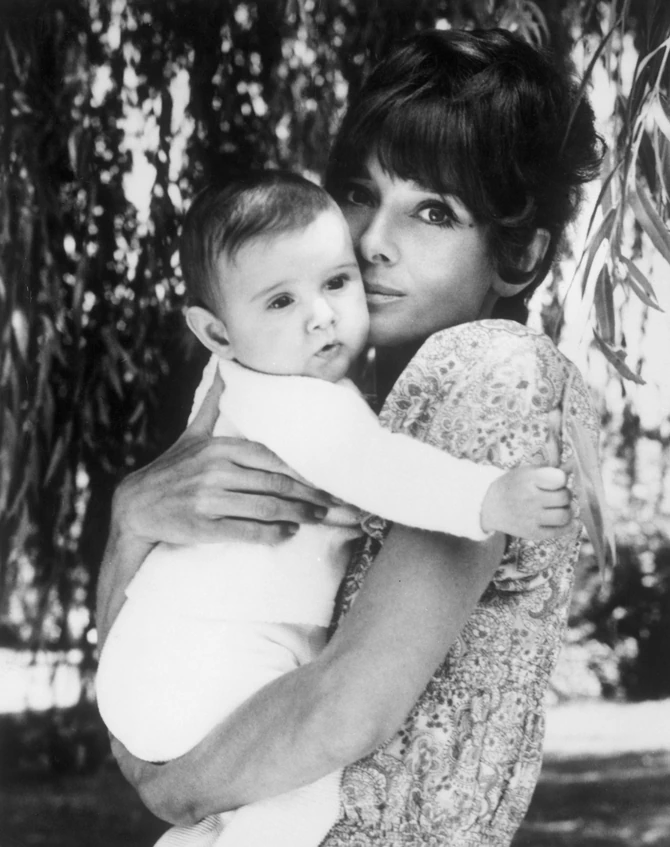 Odri Hepbern sa sinom Lukom