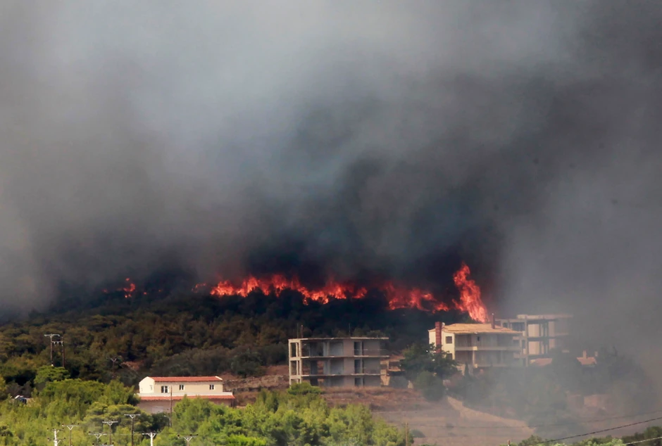 Požari bukte u Grčkoj